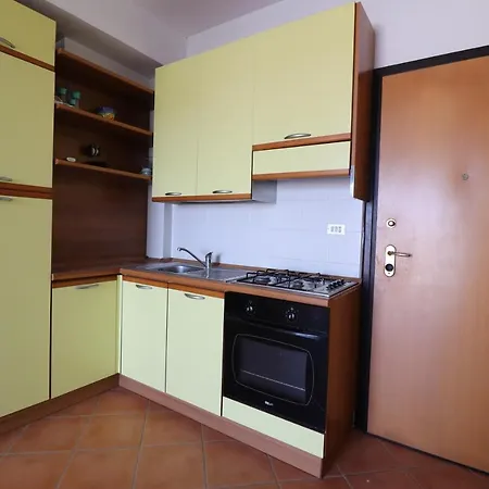 Vakantiehuis Lovely Rossana House In The Centre Of *
