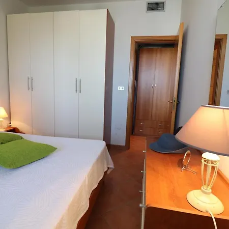 Lovely Rossana House In The Centre Of *