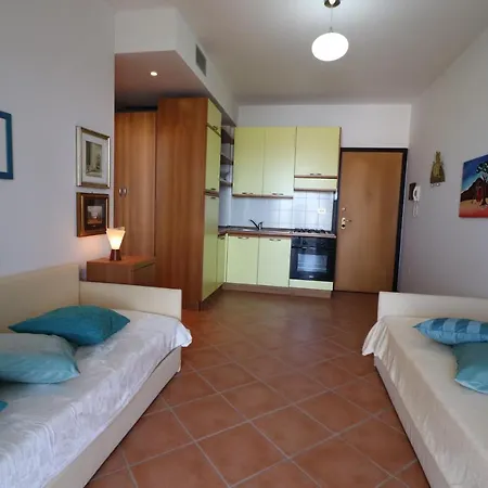 Lovely Rossana House In The Centre Of