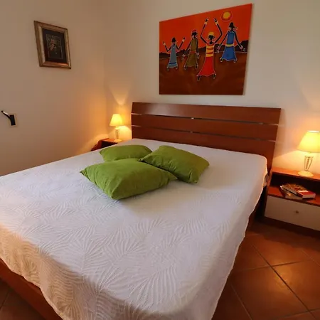 Vakantiehuis Lovely Rossana House In The Centre Of